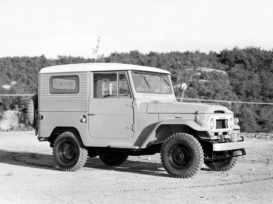  Toyota Land Cruiser 40 (FJ40V) 1961 года  (фото 3 из 4)